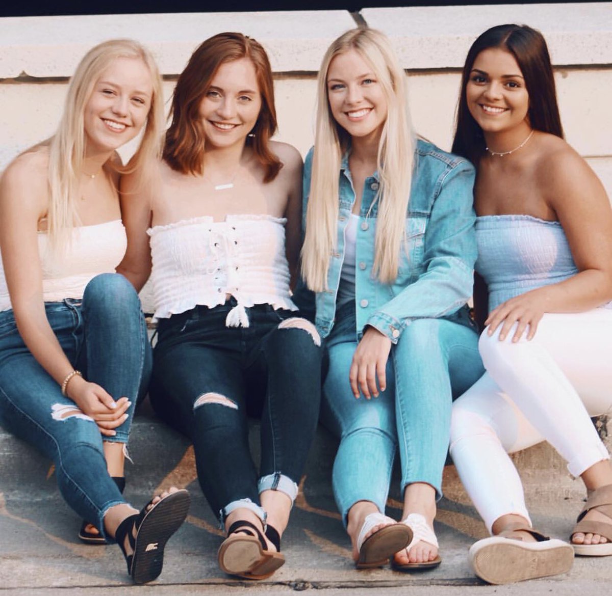 UNDAlphaChi's tweet photo. We are so excited that recruitment is almost here! Have you signed up yet? The link is in our bio! #gogreekund https://t.co/2GPqpwG3YC