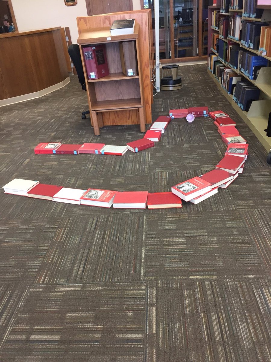 SteelmanLib's tweet photo. Make sure you come down today for our Open House from 3-5PM for a game of put-put and to meet our librarians! #steelmanoh2018 https://t.co/bbHiPQJKDi