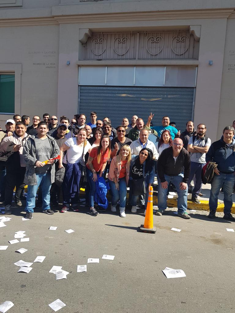 La mejor militancia es defendiendo los puesto de trabajo Basta de Despidos en el Call Center  Aegis SA. 
Basta de persecución sindical 
Sindicato de Comercio en defensa de los derechos de los trabajadores!!!!!!