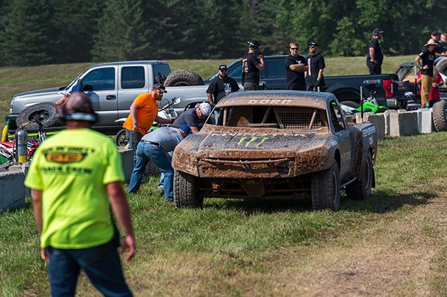 noggsphoto's tweet photo. Races are won and lost in the pits
•
•
•
@mitchdorr
@barkriveroffroad
@mwshortcourse
#lucasoiloffroad #MWShortCourse #barkriver #michigan #offroad #racing #photography #nikon #noggsphoto #justgoshoot #sendit #dirt #thisisshortcourse#visuals #media #motorsports https://t.co/Afsvfx3sKH