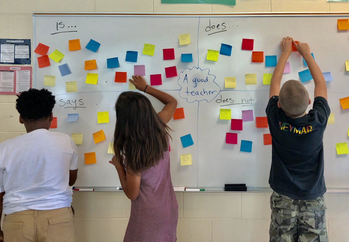 JustinParmenter's tweet photo. First day of class, collecting information from my new 7th grade students about what they think makes a good teacher. #CMSb2s #nced https://t.co/LbK9Kzrqdm