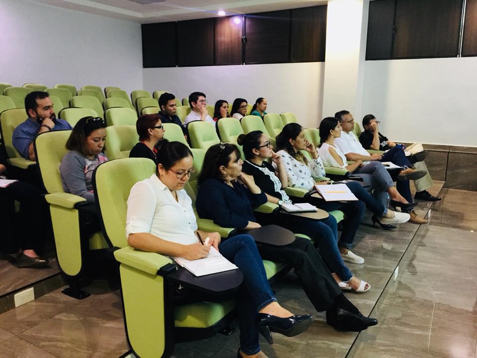 UPRAOFICIAL's tweet photo. Curso de  capacitación del modelo BIS para personal administrativo de la UPRA impartido por nuestra Rectora la Mtra.  Cecilia I. de la Garza, esto con el fin de fortalecer el conocimiento de  el modelo que nos rige. 
 #UPRA
 #UniversidadBIS https://t.co/vVTdHnmQsX