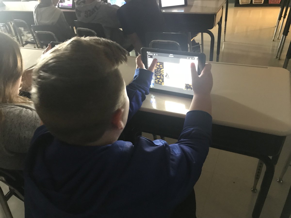 lindsay_zilly's tweet photo. Ss @hpointschool were are creating "All About Me" intro cards. Bc S choice is a powerful thing, they were told simply to include a few key ideas about themselves & get creative with an app of their choosing! I saw #classclips @PicCollage @AppleEDU apps and more! Wow! #innovate135 https://t.co/0NTbqtqLYU