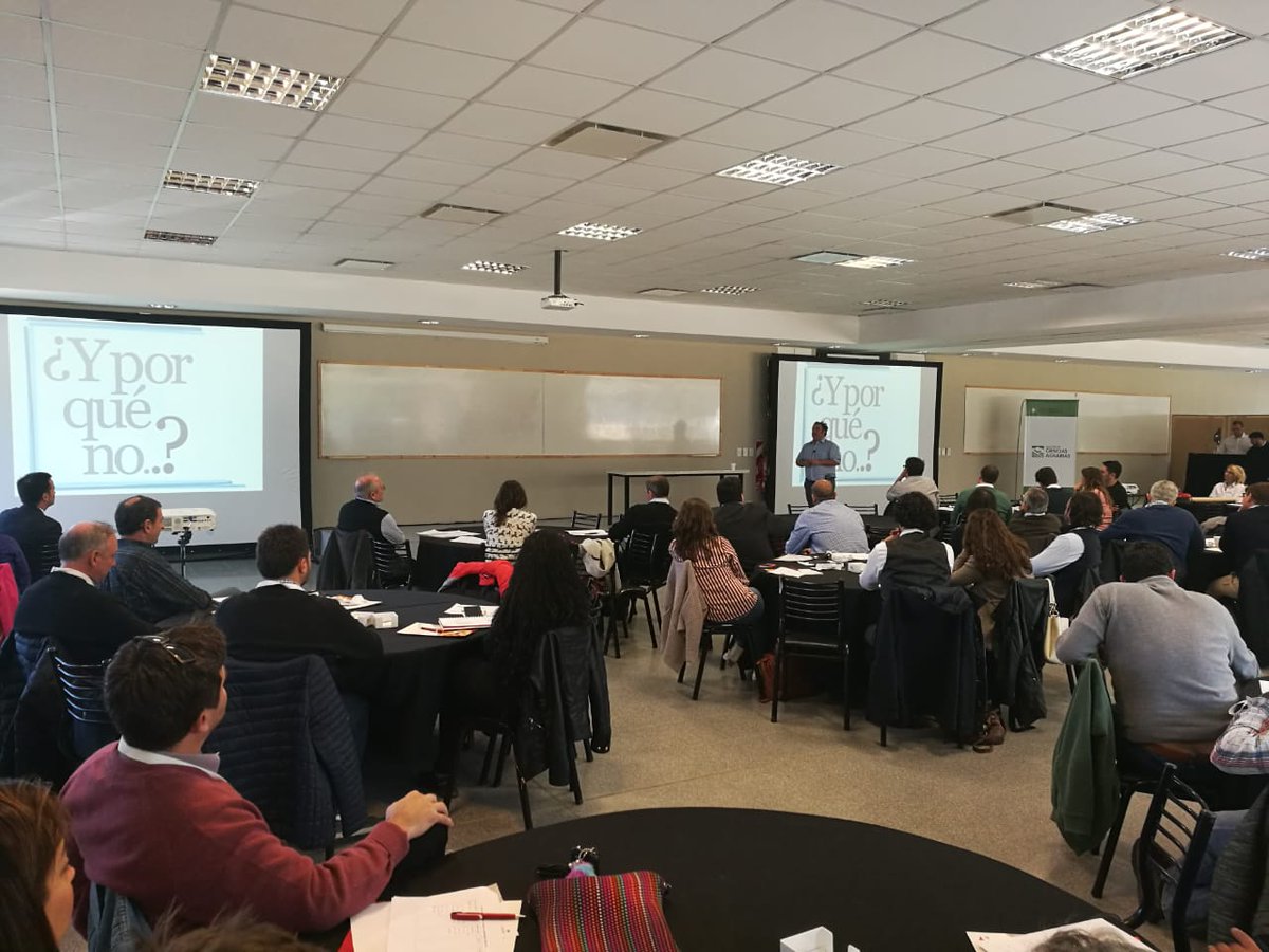 Gran presentación de #PaoloGarbarini <a href="/maltedwine/">Ilegal Malted Wine</a> en #InnovationWeekMendoza <a href="/AgendaCAF/">CAF</a> <a href="/UNCuyo/">UNCUYO</a> <a href="/Supervielle_ARG/">Supervielle</a> @VeralliaAr #innovación en la industria vitivinícola <a href="/TFMConsultores/">Transforme</a>