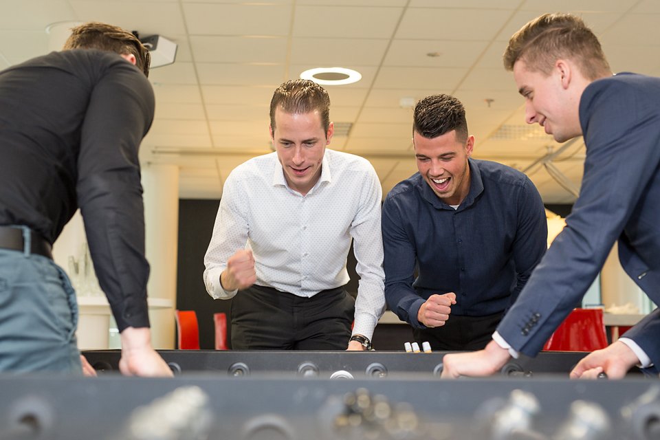 Naast net afgestudeerd talent zijn we ook geregeld op zoek naar erváren (commercieel) talent. Zoals voor deze vacature van Unit Manager Schade Zorg &amp; Inkomen. 

ow.ly/LXRy30lzrMU 

Zorg jij er met je team voor dat de doelen worden behaald? #TalentenPro?