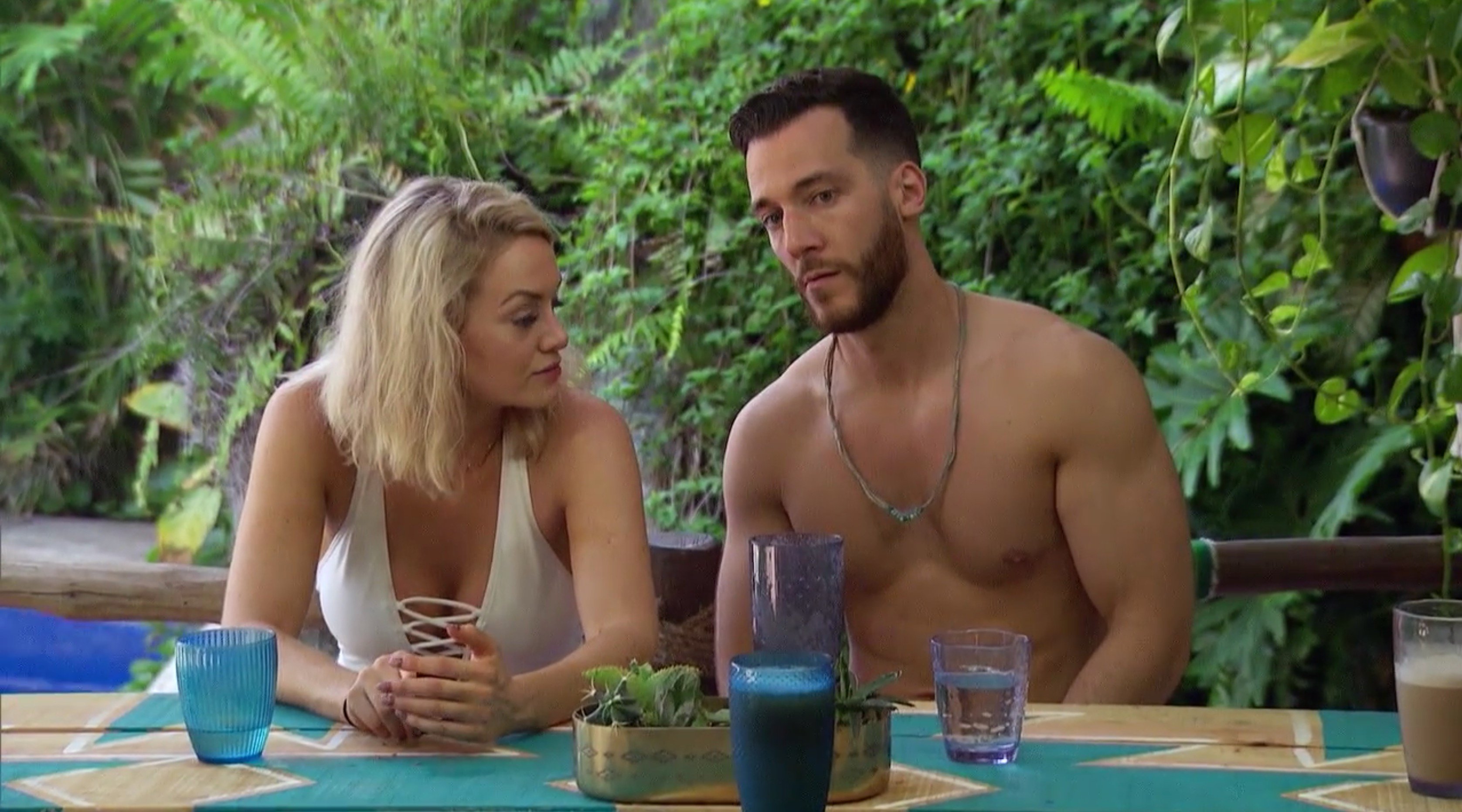 Guys necklaces on bachelor in paradise clearance
