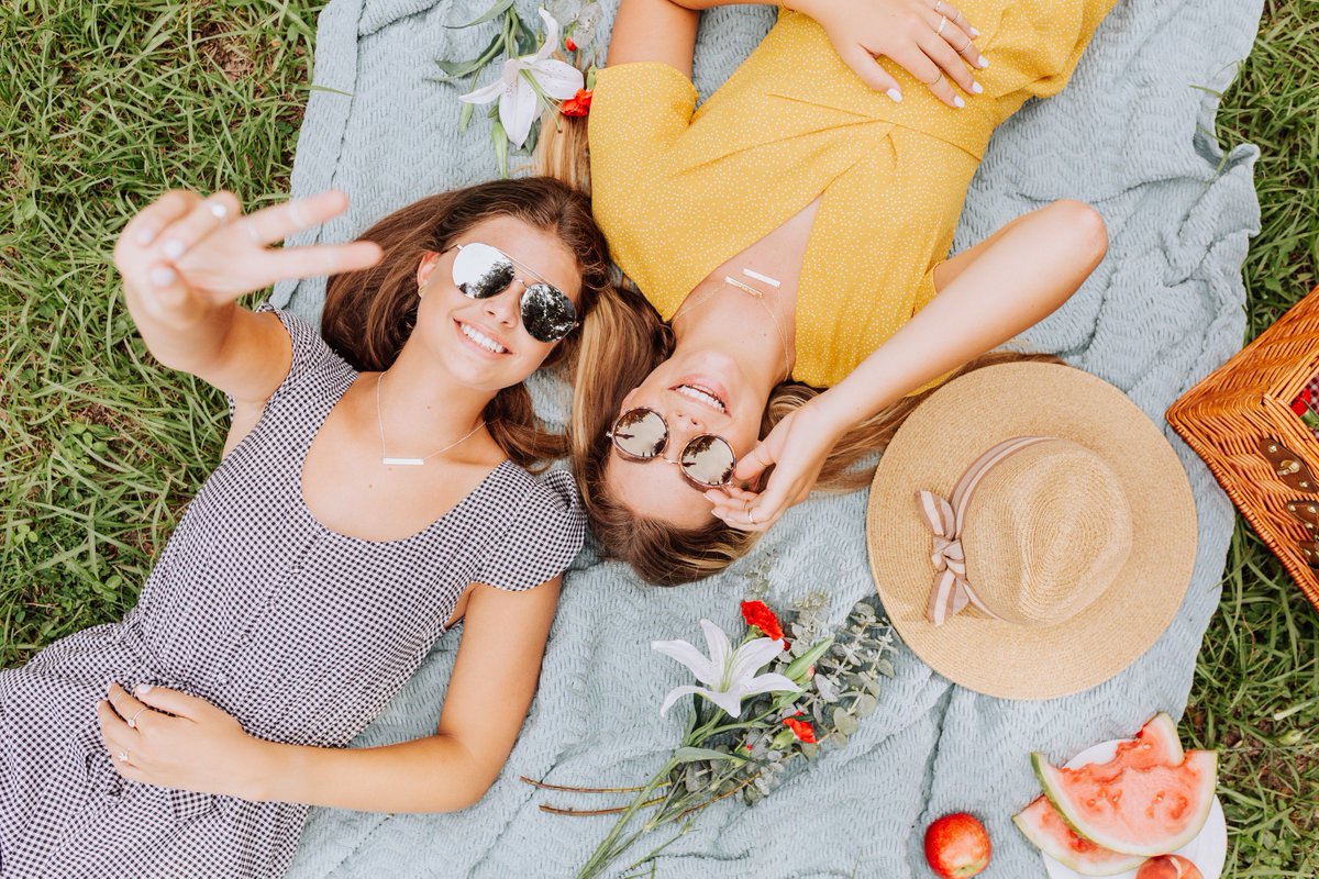 NavaNewYork's tweet photo. Those end of summer feels https://t.co/05mL8jxQG7