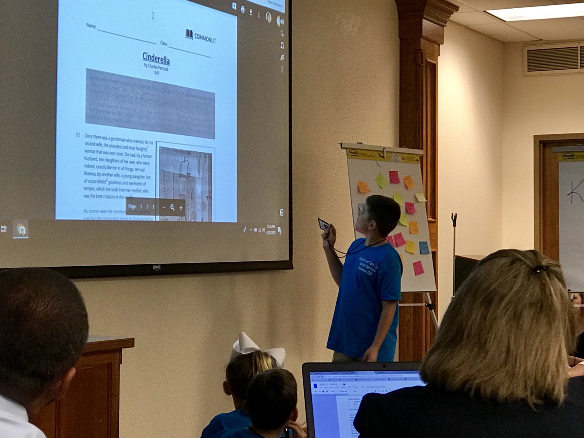 BretJimerson's tweet photo. This afternoon, Student-Led Tech Crew instructs administrators on using Chrome extensions to access electronic curriculum! #TeachtoMaster https://t.co/sJtAZhMVL9