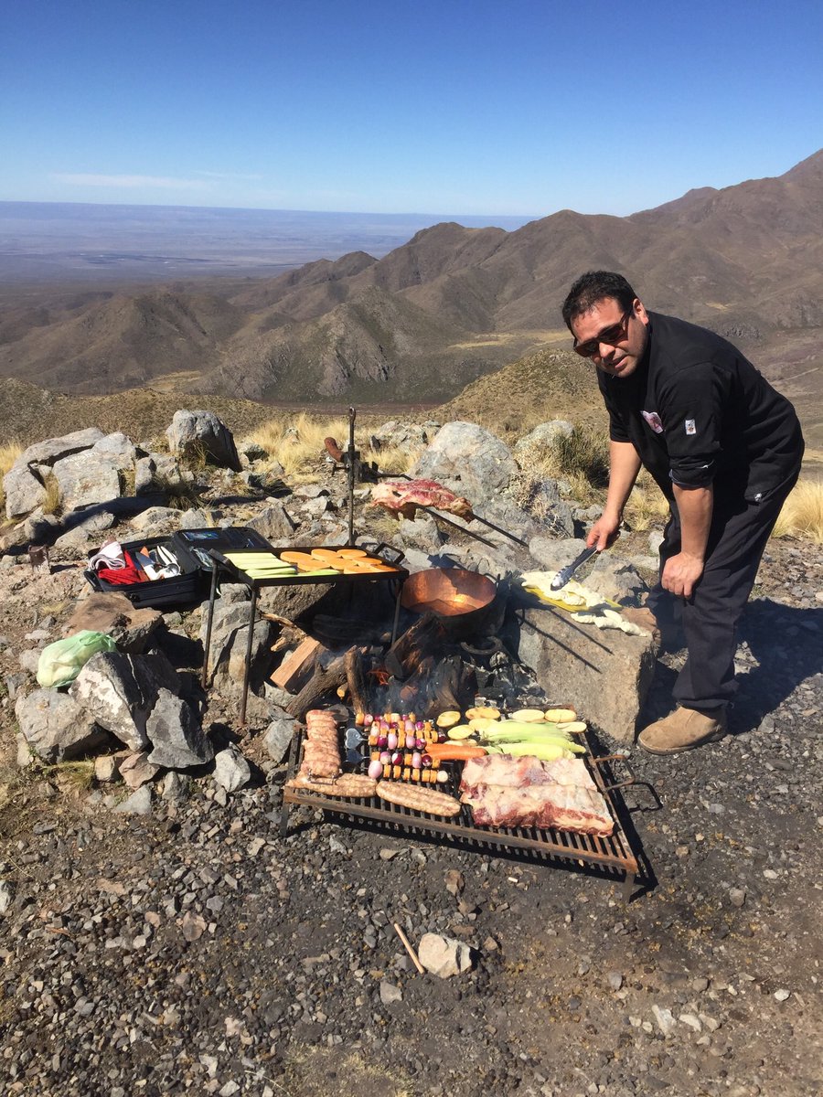 visitvalledeuco's tweet photo. Encuentro #YPO ( Organización de Jóvenes Presidentes )en #Tunuyan de la mano de @jmgroisman inspirada en los valores de General José De San Martin a 2500 msnm coordinada por @visitvalledeuco #Corporative !  @pmolinengo https://t.co/gmXcUo62sy