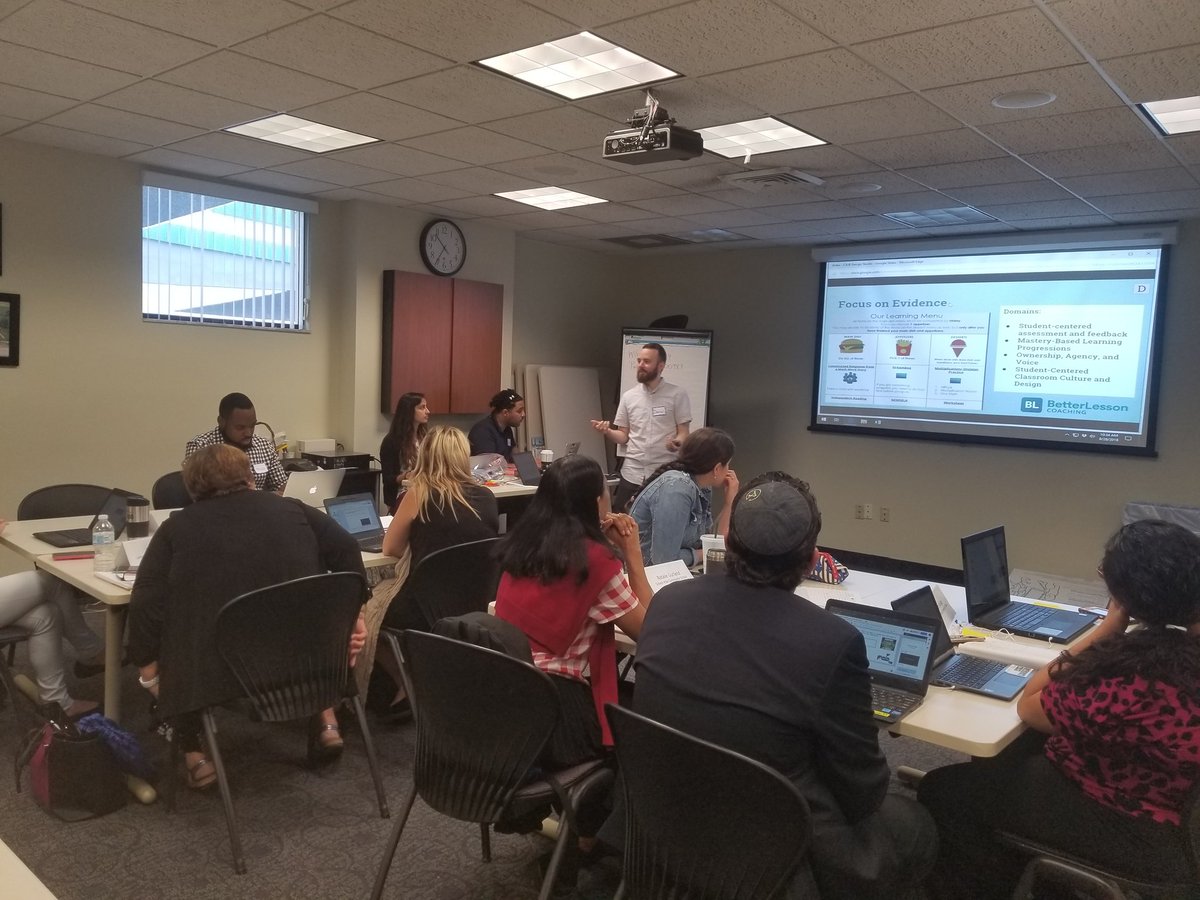 NikkiAGutierrez's tweet image. Excited to be part of the design studio for Better Lessons! #betterlesson #blendedlearning