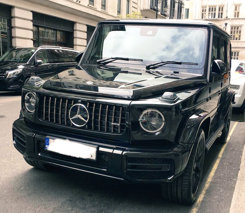 VIPmerc's tweet photo. It was sad letting this one leave but amazing seeing the grin on @RealTamerHassan when we gave him the keys. Delivering the monster cars first ☝️. #G63 #AMG #Mercedes #benz #monster #London #mayfair #first #mercedesVIP https://t.co/PgSFFyZsds