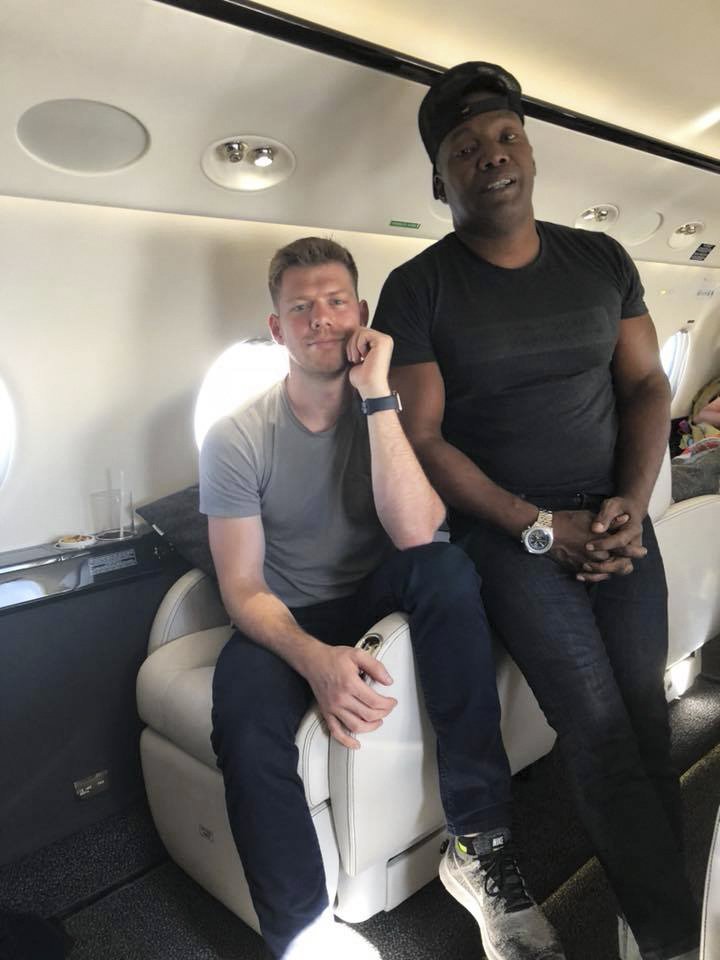 "Chillin" #fourseasonsxnetjets #fourseasons #NetsJets loving the partnership between Four Seasons and NetJets @fourseasons @netjets #newgulfstream #gulfstream #privateplane @gulfstream_jets #LuxuryTravel #styletravel @FourSeasons @NetJets http://www.unnamedproject.com/travel/four-seasons-and-netjets/ …