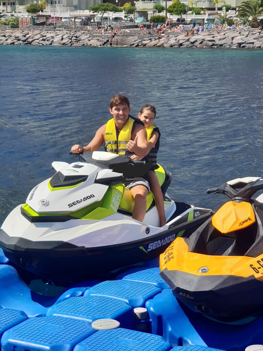 ¡Uau! Magnífica experiencia que han tenido hoy en #Tenerife los ganadores de nuestro sorteo con @adonisresorts en Moto de Agua😎✌🏻#EnjoySea #watersportsTenerife #jetski #motodeagua #hoteltenerife <a href="/enjoyseacom/">EnjoySea.COM</a>