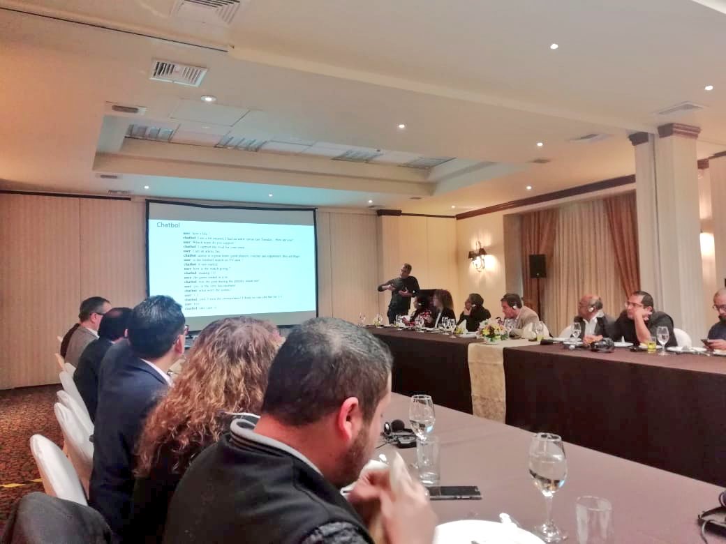 ComsMovistarPe's tweet photo. “Nosotros usamos #BotCorn en Movistar Play y Movistar Plus para que le pueda hablar directamente. Este ‘chat’ puede entender todo lo que le explicas y se configura según tus gustos”.  @alexk_z #InteligenciaArtificial https://t.co/27UoAqwBcK