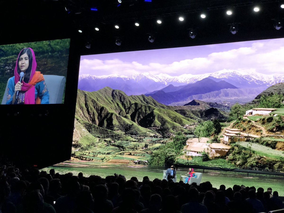 JoeyN's tweet photo. Great talk by Malala! #VMword2018 #vmworld https://t.co/3xwQpeS3jx