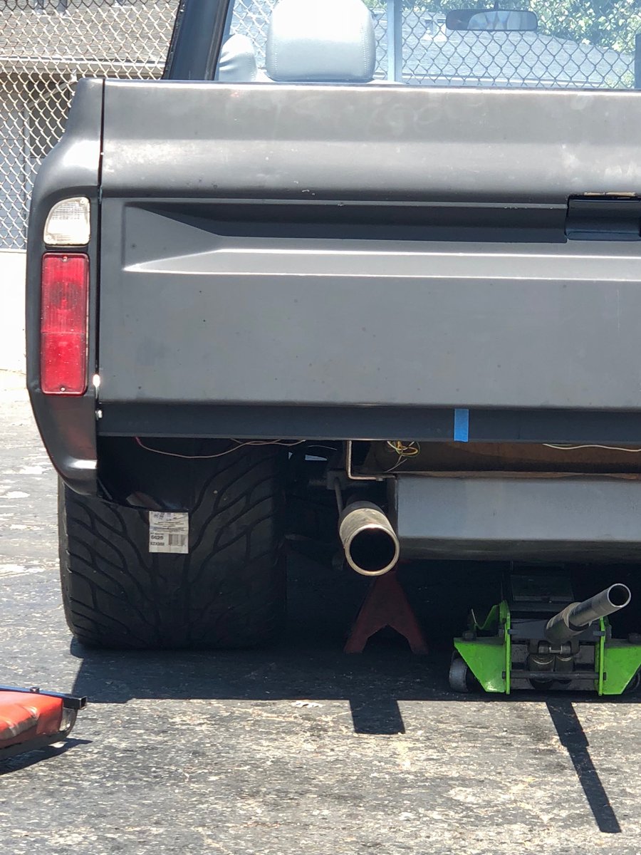 1propertyhawk's tweet photo. Tires! https://t.co/27taV3Ywfl