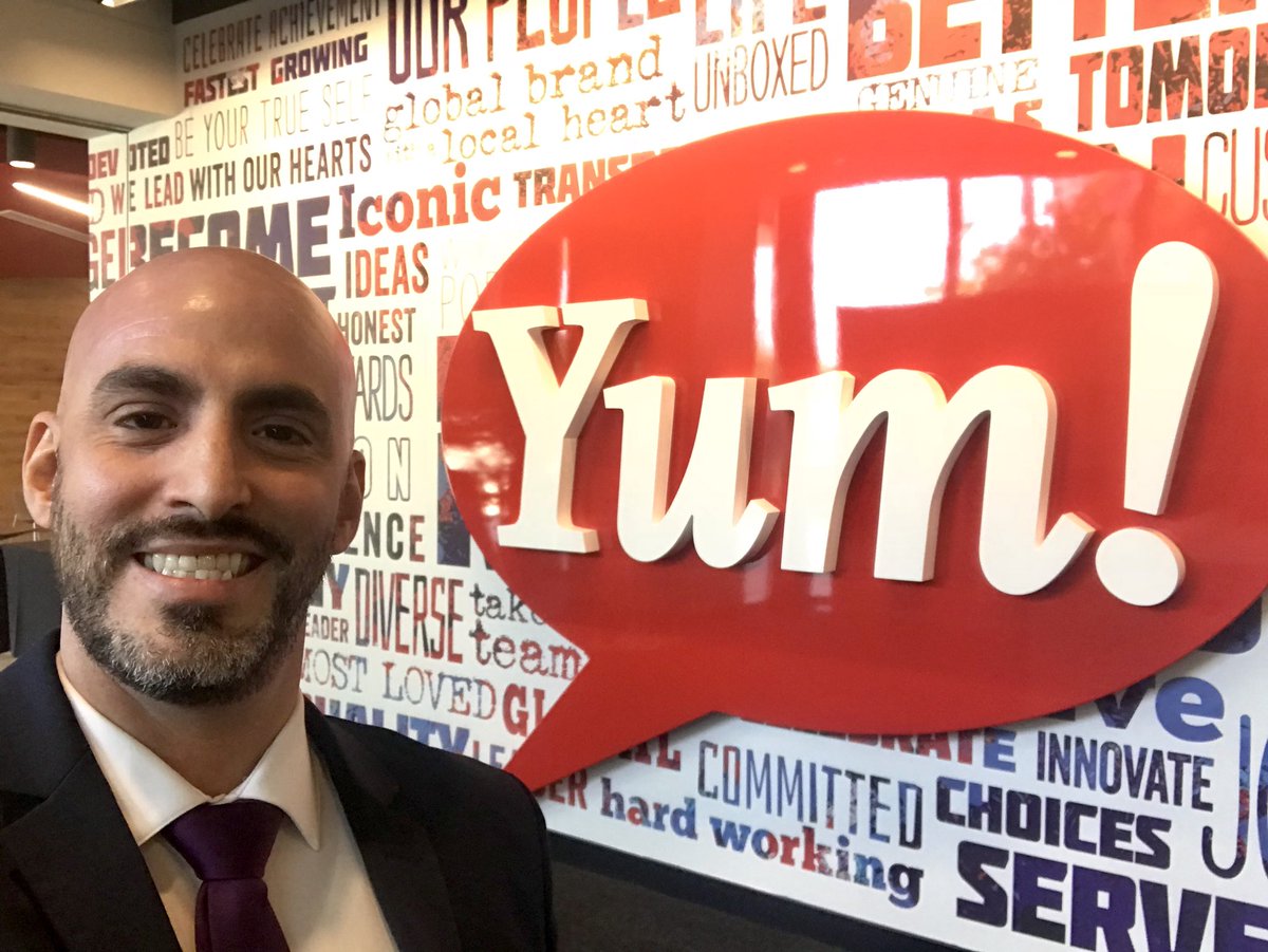 TheResumeWhiz's tweet photo. Thank you to #ProspanicaDFW for inviting me to facilitate a resume round table discussion at the #Yum! headquarters, sponsored by #Cigna. https://t.co/vcL37swn3Z