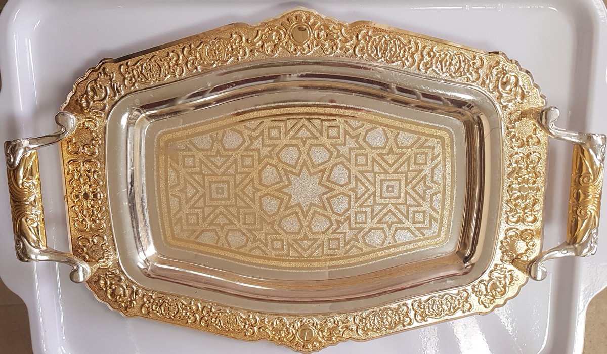 Nouf_math's tweet photo. #islamic_art #islamic_decoration #islamic_design
#symmetry #mathart
#unitchat #howmany #arraychat
#mathbeauty #beauty #mathphoto18 https://t.co/lWXPrrfI9e