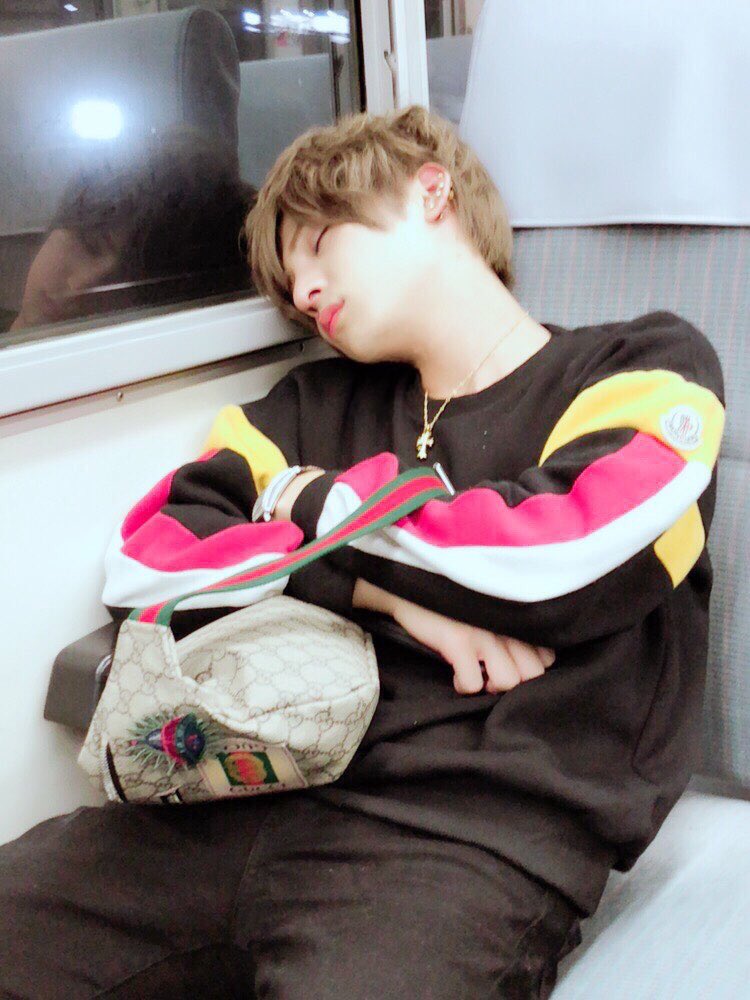 pupe_ta's tweet photo. ん？ん？山田涼介？
いいえ、この方は天城昴さんという
ホストでかなりのジャニオタさんです。
（似すぎてて怖い）
@TenjoSubaru0714 https://t.co/tdo3A0nLap
