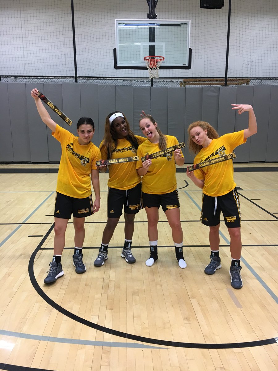 KSUOwlsWBB's tweet photo. Take 1 🎬 we survived preseason and officially made the roster
Take 2 🎬 no one on the court has swagger like us, swagger like us, swagger, swagger like us
Congratulations
@HaedKate
@_ericaa13
@peyton11lewis
@amanijohnson_
#OurSuperSecondClass https://t.co/eppuPEtR8a