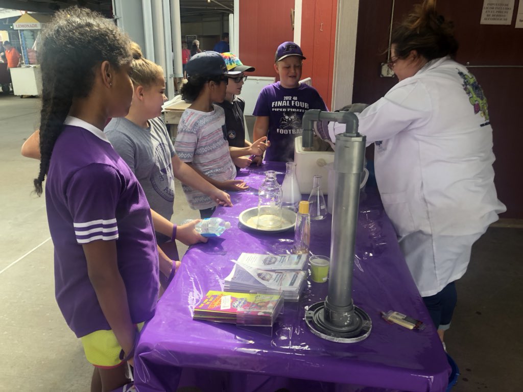 S.T.E.M. Education Day was a success! Learning is #FunWellDone! Thanks <a href="/PiperUSD203/">Piper USD 203</a> for being a great sponsor!!!