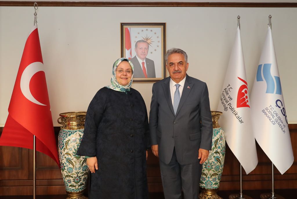 Zehra Zümrüt Selçuk on Twitter &quot;Tecrübesi ve bilgi birikimi ile