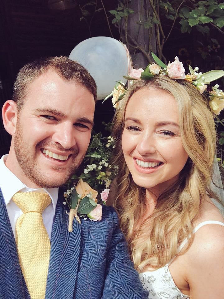 Mrs_RobertsonRO's tweet photo. First selfie as Mr and Mrs xxx 22.08.2018 xxx #lovehim #wedding #brideandgroom #mrandmrs #therobertsonwedding #selfie #nancarrowfarm #cornwallwedding https://t.co/ee9WvqpquK