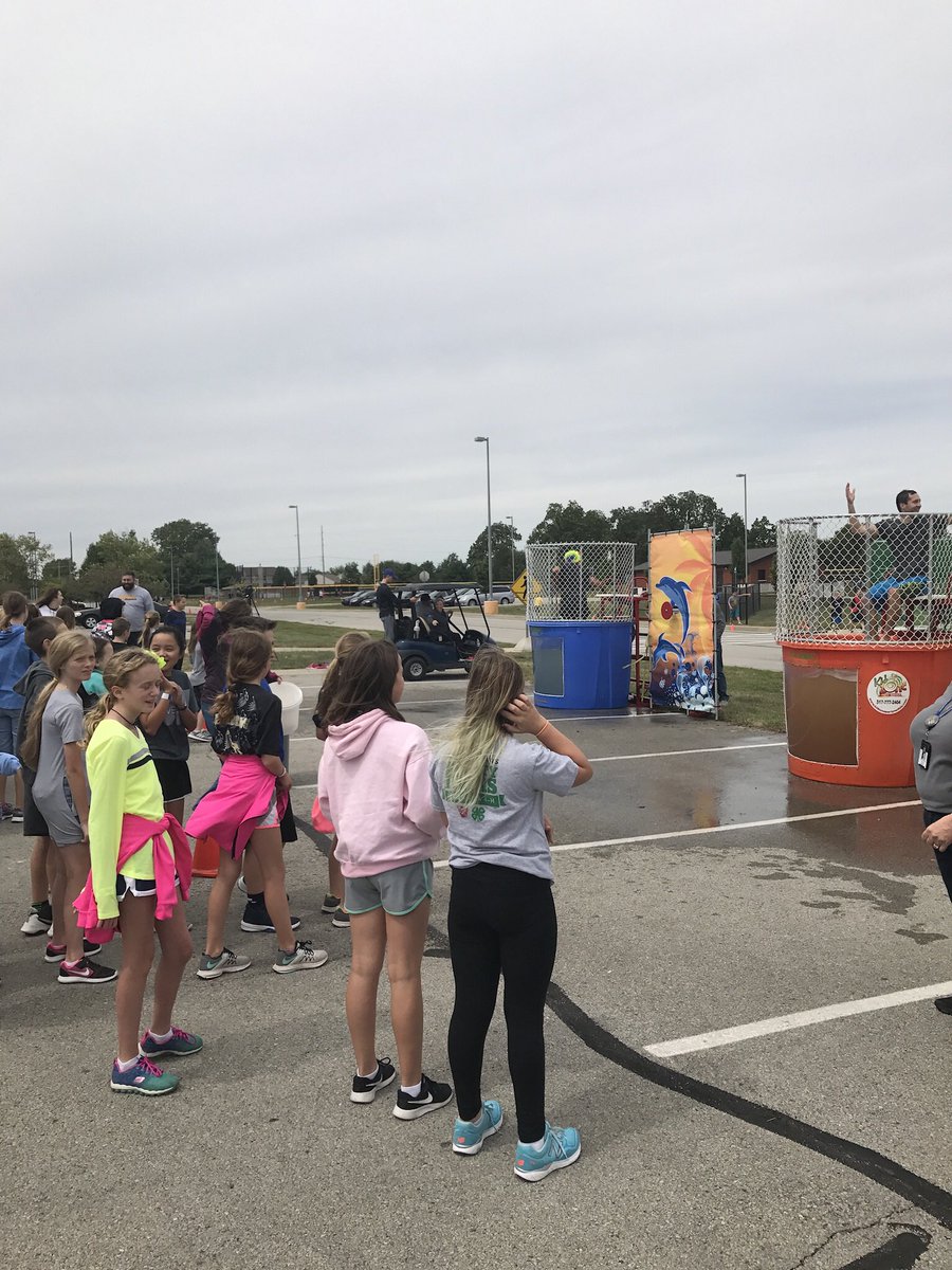 wms_swan's tweet photo. Big week at NWMS! elearning day 8/29 and PTO Miller Madness fundraiser Friday 8/31. Donate at NWMS or https://t.co/UdtyPXwrJp  We are $10k shy of our last year total. @noblesvillewest @NobWestMS https://t.co/UweX6bgt9W