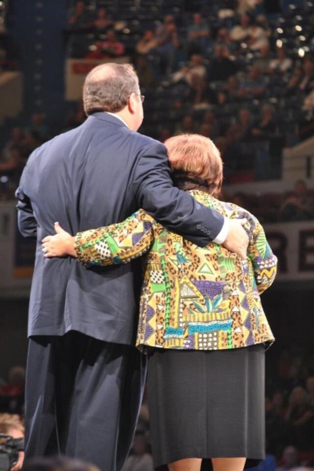 tracystuffle's tweet photo. Together side by side, til death parted. https://t.co/xtfCnI1dun