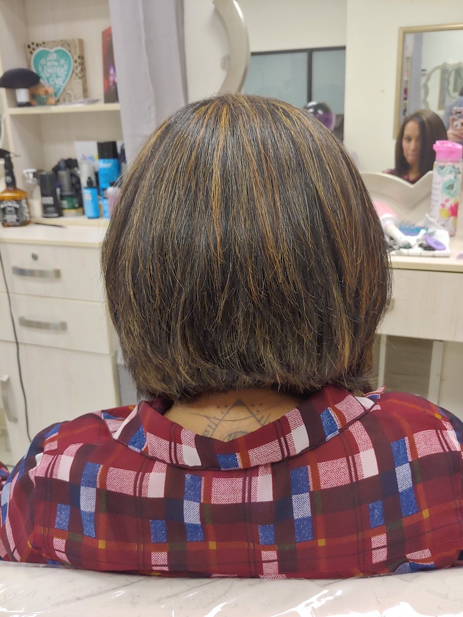 CarlieW13's tweet photo. Highlights on beautiful black hair (always forget to take a before) #hair #haircolor #color #haircut #cut #salon #studio115 #stylist #cleveland #clevelandtn #style #highlights #caramelhighlights #caramel #Bob #angledbob #longbob https://t.co/zCEMScpenm