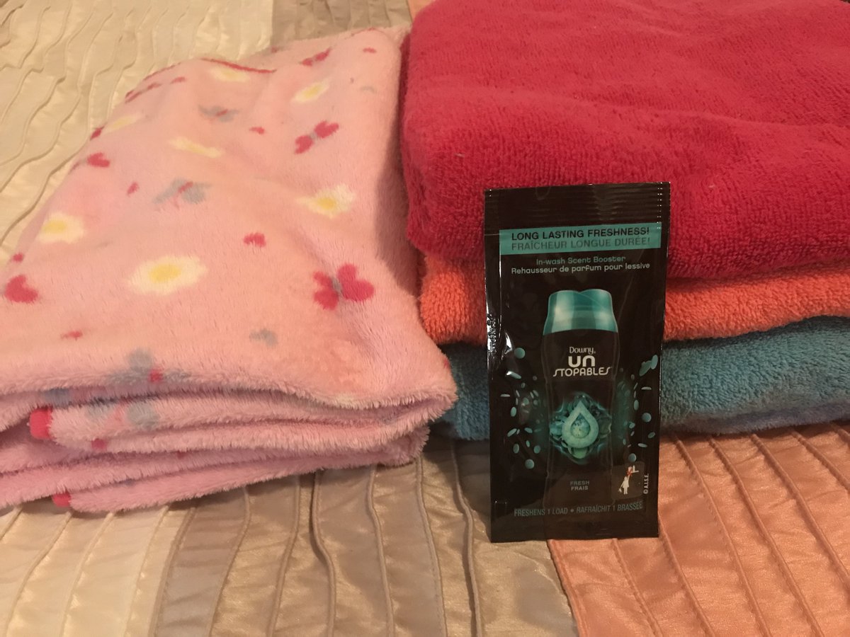 mac101981's tweet photo. Using Downy Unstoppables makes me like doing laundry. Not only does it make my laundry smell amazing for 12 weeks, it makes my whole house smell like I cleaned. #FeistyFreshness #GotItFree @PGunstopables https://t.co/LOE6FMi0tx