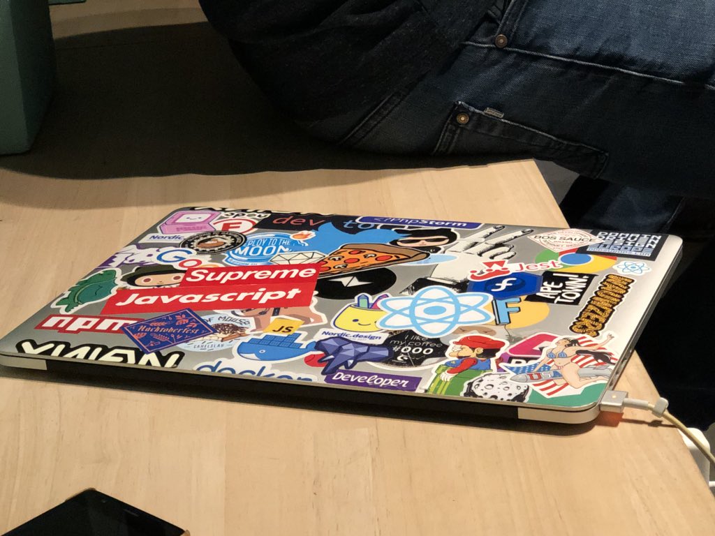 rswebdesigner's tweet image. Maybe I should have submitted @tldnr’s MacBook to the #laravelstickercontest2018 😅