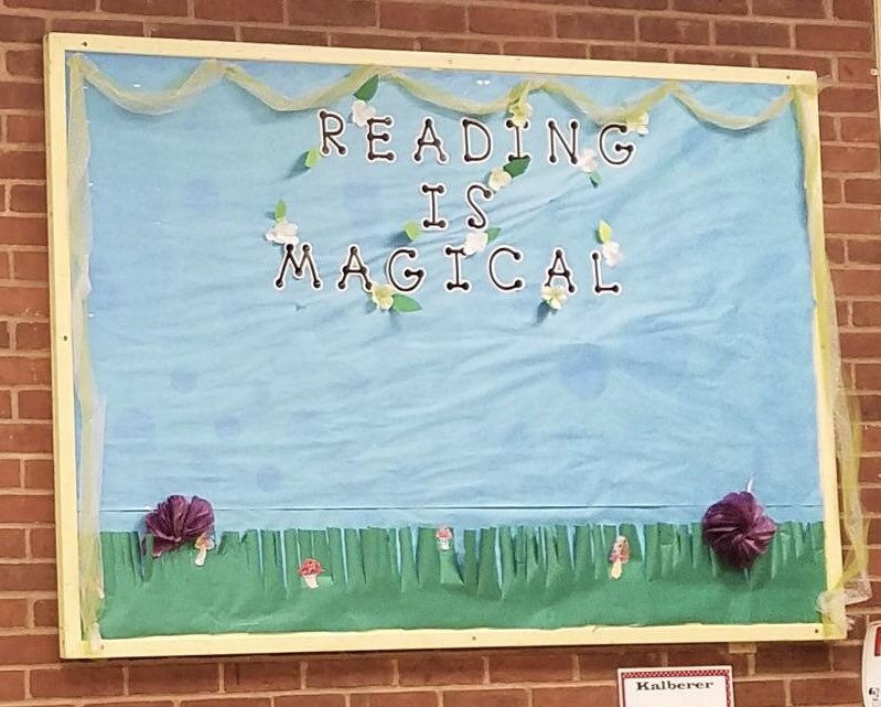CindyZameryka's tweet photo. The Scholastic Book Fair is almost here! The theme is Enchanted Forest and the bulletin boards are ready to display the students artwork! #MineolaProud #MeadowDr #meadowDrReads #Scholastic https://t.co/G5DOhDwrOA