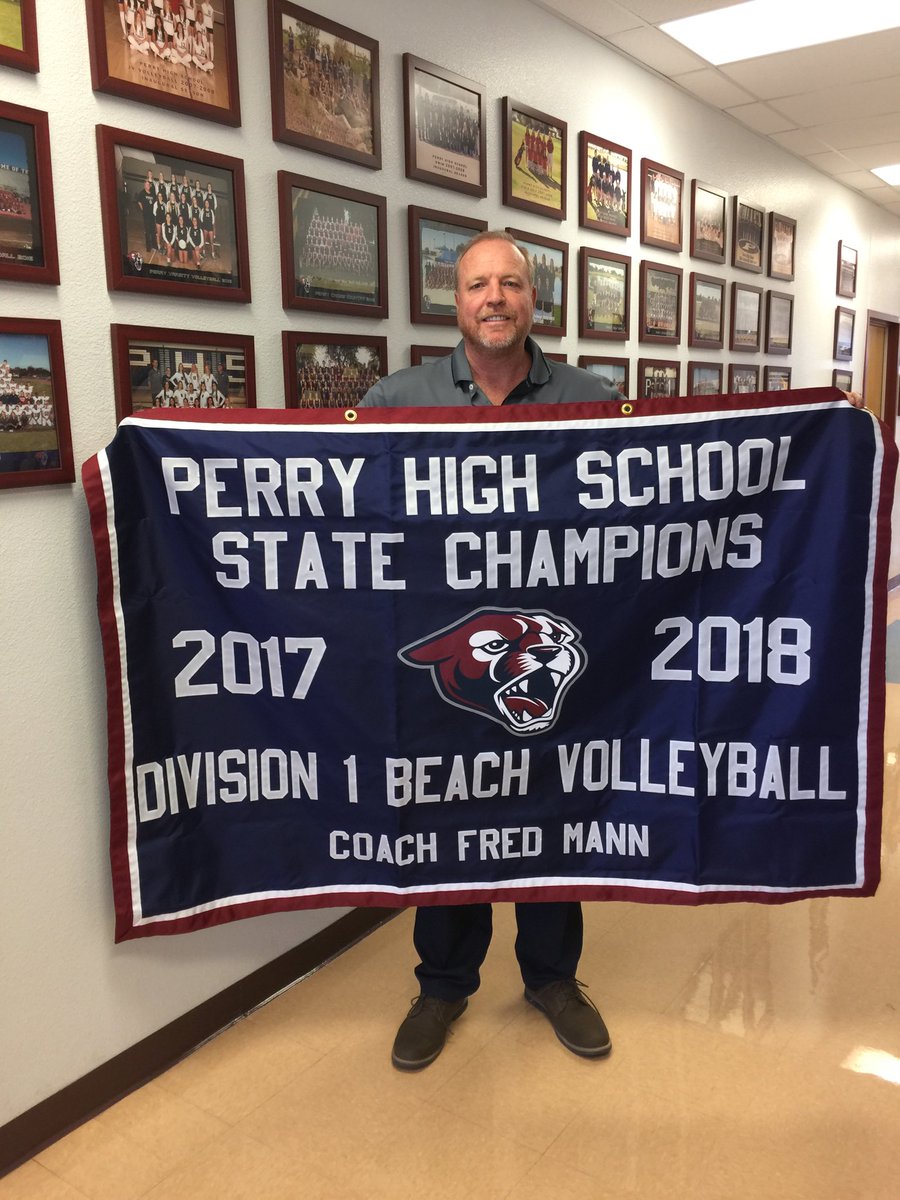 perrysandvolley's tweet photo. State champs https://t.co/kMvwEneGiO