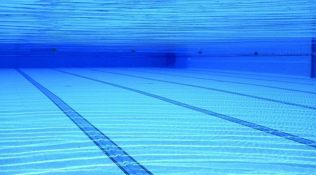 20Minutes's tweet image. Var: Il saute dans la piscine sans savoir nager et se noie le premier jour de ses vacances bit.ly/2Myljd4