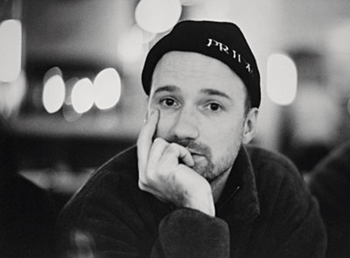  In film, we sculpt time, we sculpt behavior and we sculpt light. Happy Birthday, David Fincher! 