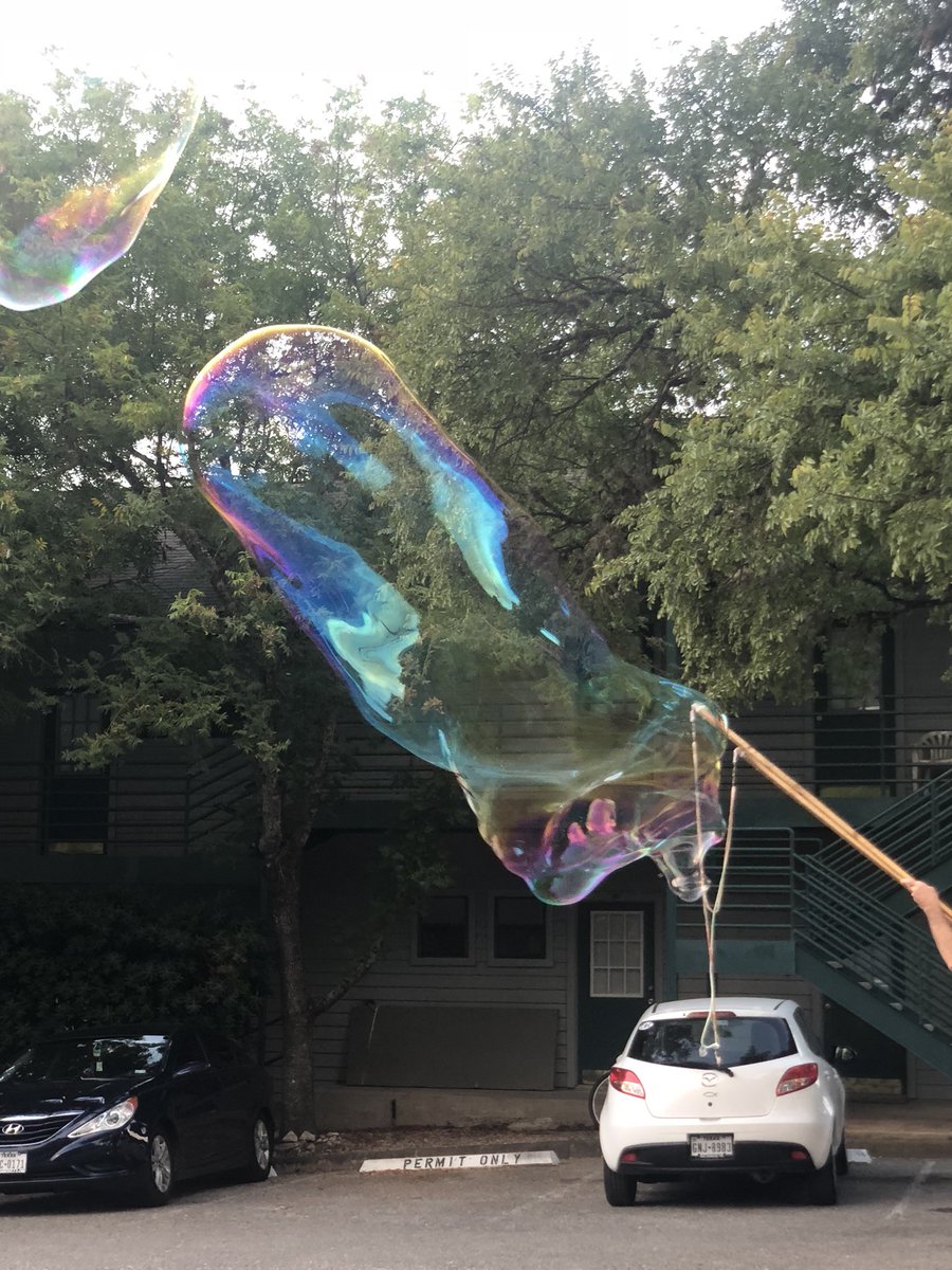 jus10s's tweet photo. Saw this guy blowing minivan sized bubbles on the way to class at 7:30 this morning. 
TXST I truly love you 🤘🏾 
#TXST https://t.co/eyoEuD9nBs