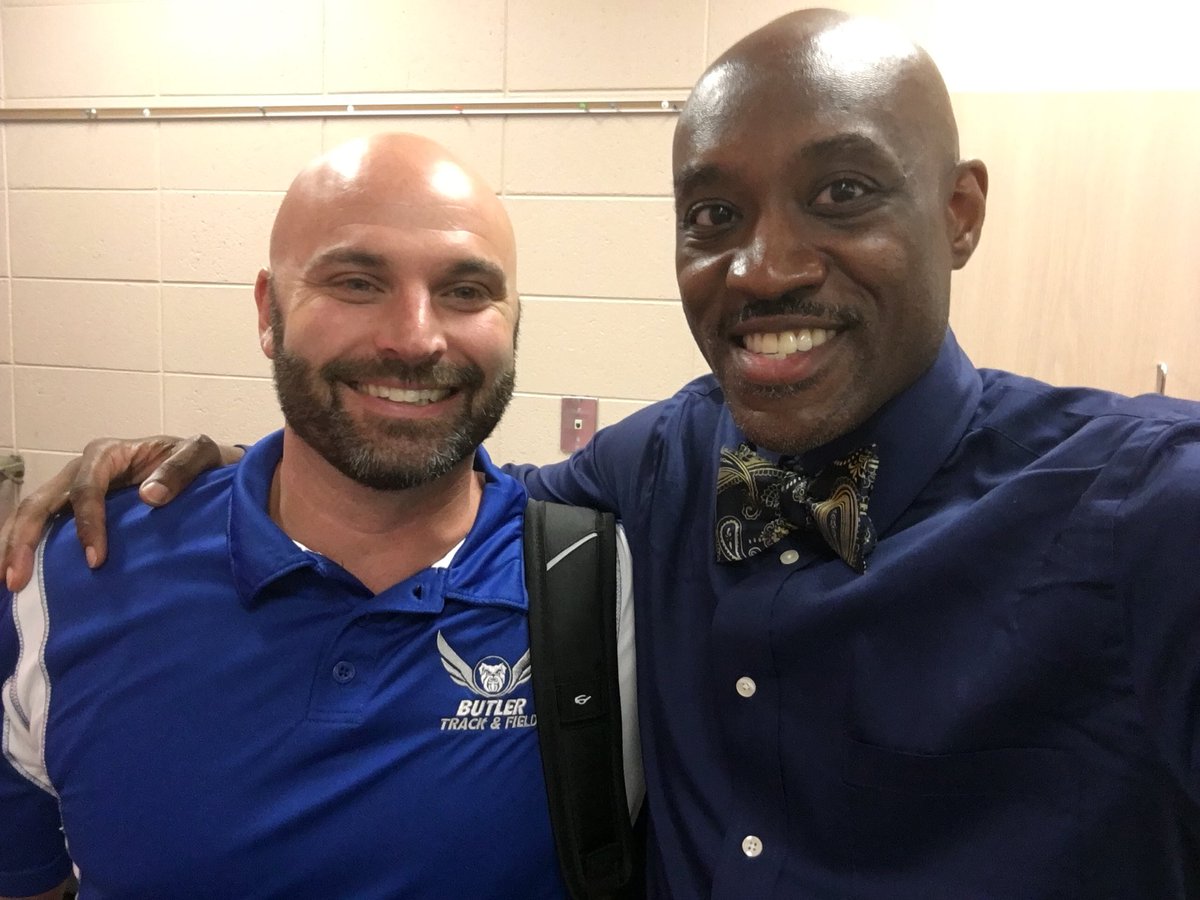D4Griffin3's tweet photo. I always enjoy the opportunity to learn with @JasonSadowski15. Thank you for your support today. #TheChallenges are coming soon to @waukeshaschools #SDWpositiveImpact https://t.co/bMjCwo2kUT