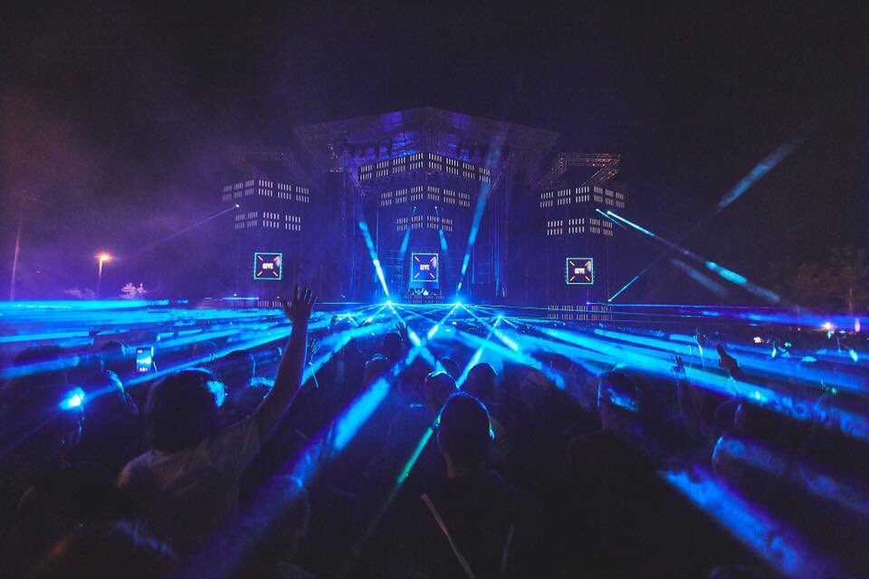 djsergiblue's tweet photo. Que bien lo pasamos el pasado Sábado con la gente de Valladolid!! 🤟🏼Fue brutal!
#Team #Tour2018 #sharemusic #pixelmapstudios #Lovethe90s https://t.co/QOiy1on1dO