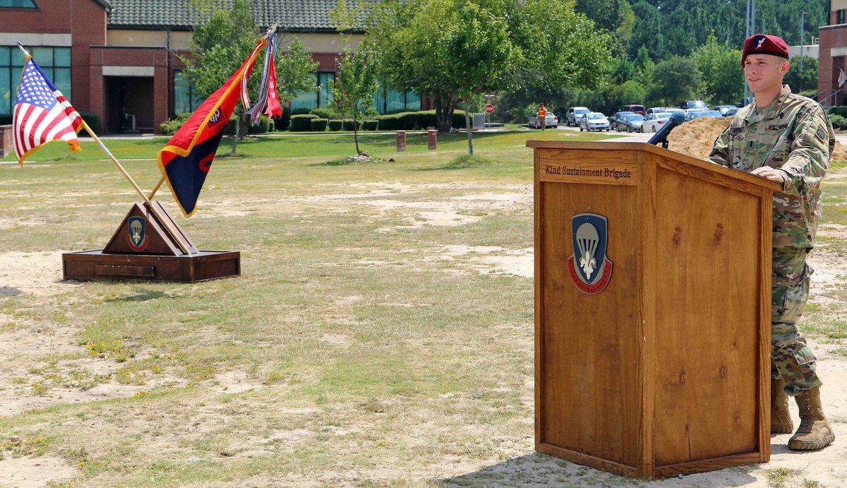 82ndADSTB's tweet photo. Alpha Detachment, 82nd Financial Management Support Unit, holds a Change of Command Ceremony on Provider Field.
Outgoing Commander: 1LT John Prickett
Incoming Commander: CPT Jennifer Rodriguez from Kingston, OK.
Photos by SPC Audrianna Arellano. https://t.co/orSsLgq5no