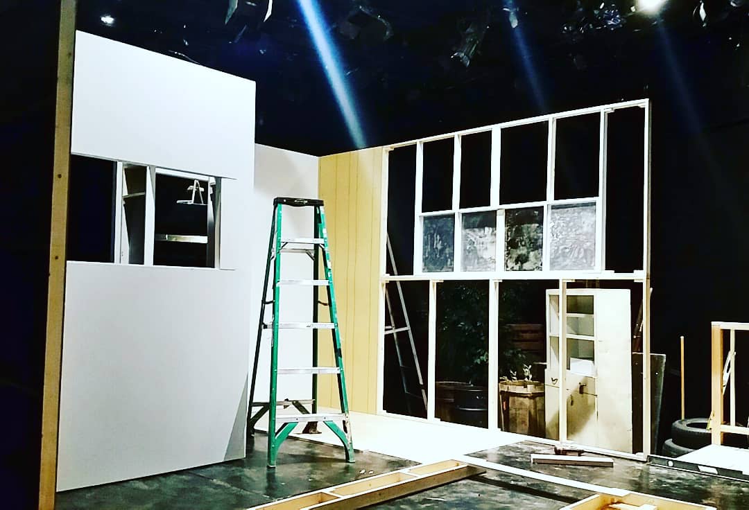 thepondtheatre1's tweet image. Today is #loadin day for #thenaturalists! Thanks to the #crew for turning the #theatre into a home for Billy &amp;amp; Francis Sloane. Get your tix today at thepondtheatre.org
#thepondtheatrecompany  #irishtheatre #building #tech #workinghard #carpentry #carpentrylife #construction