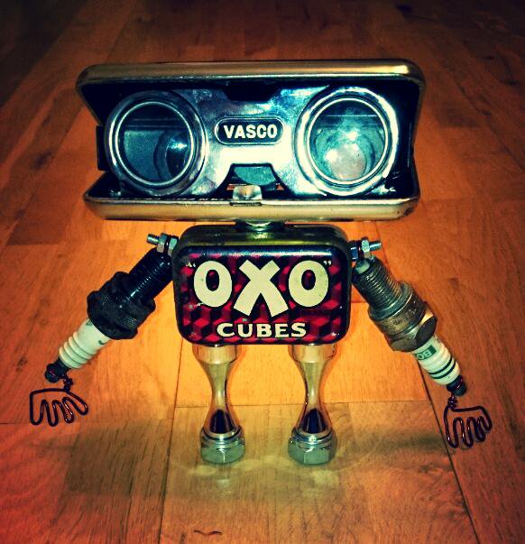junk_bots's tweet photo. This little bot loves to watch #GBBO and dreams of being able to supply an OXO cube used in a nice beef and ale pie. #BotDreams https://t.co/MKSvPZ81Js