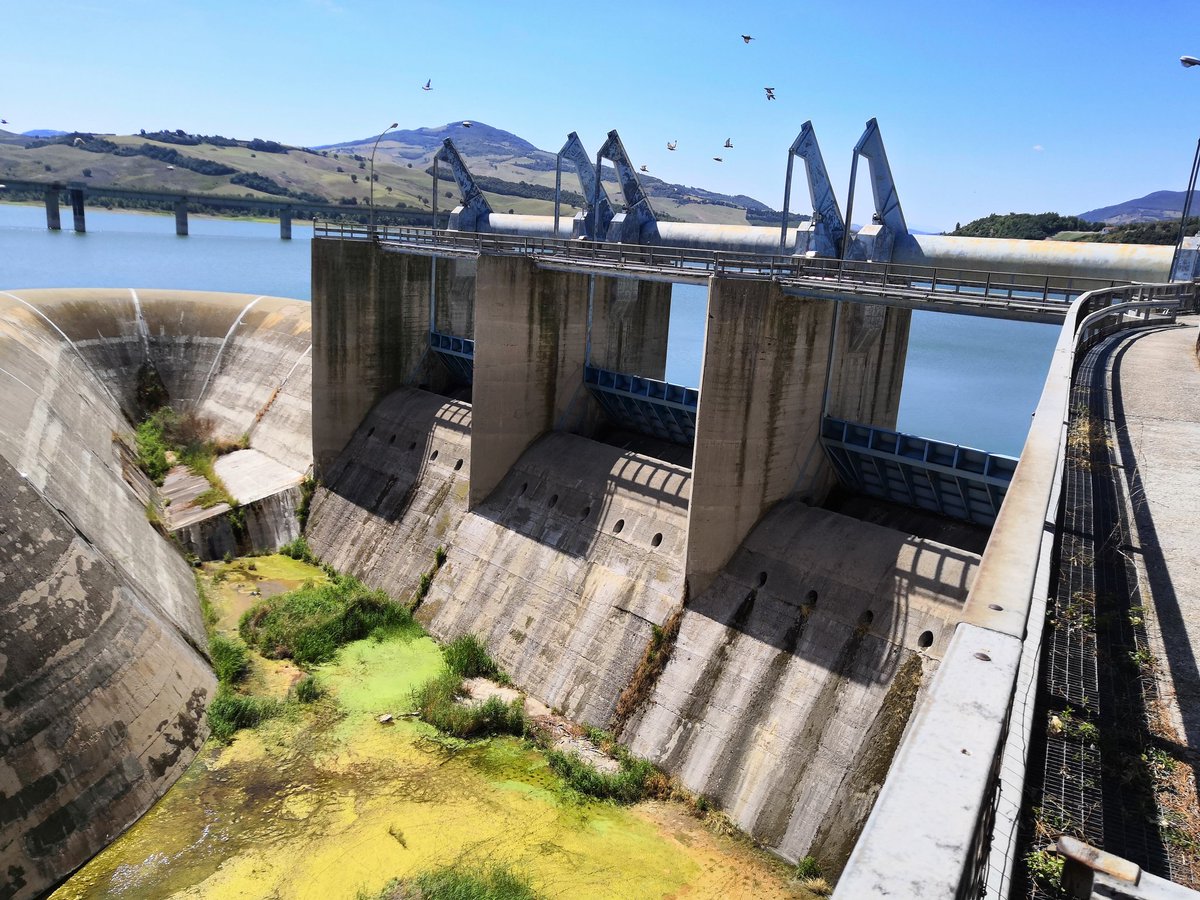 LIam_AQ's tweet photo. #field day of @LIam_AQ
at #ponteliscione #Molise #dam #spillway thanks to #moliseacque https://t.co/QrPr7rkbFo