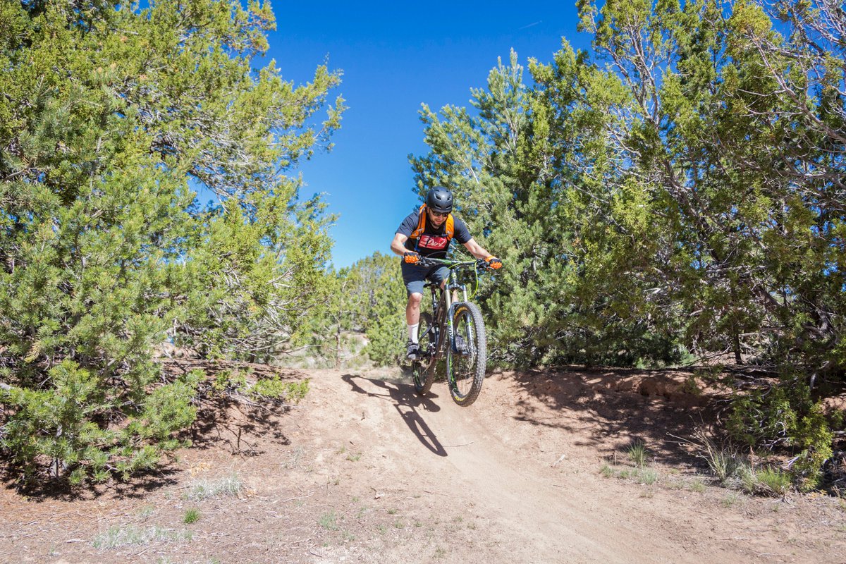 outsidesantafe's tweet photo. #OutsideBikeandBrew is putting the Fun into Enduro this Sunday. Ride with your friends and the winner can buy a round. Register Today - https://t.co/73ITBFwXmE #Funduro #letsride #enduromtb #mtb #mountainbiking #GlorietaCampsNM https://t.co/HBpueo839a