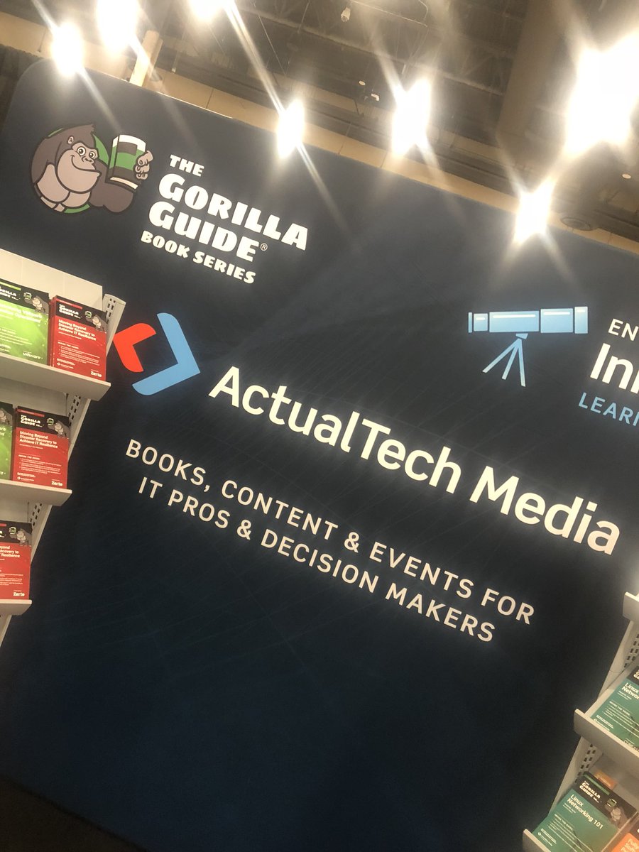 LoudToddMaugh's tweet image. #vmworld2018 #gorillaguide get me that LEGO falcon!!