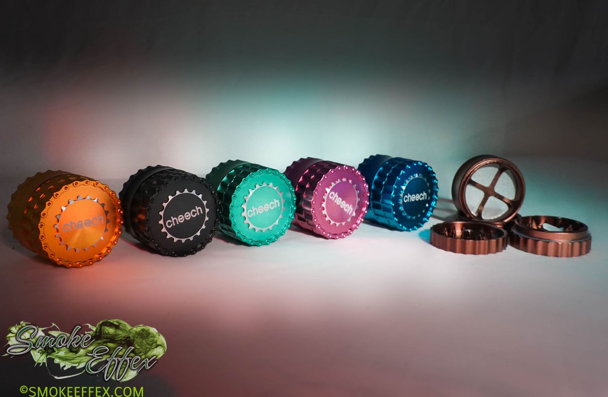 SmokeEffex's tweet photo. Just stocked-up with New Cheech Grinders - Check them out today at Smoke Effex.
#OneStopSmokeShop #Grinders #Cheech #Ottawa https://t.co/g8uODE5x8O