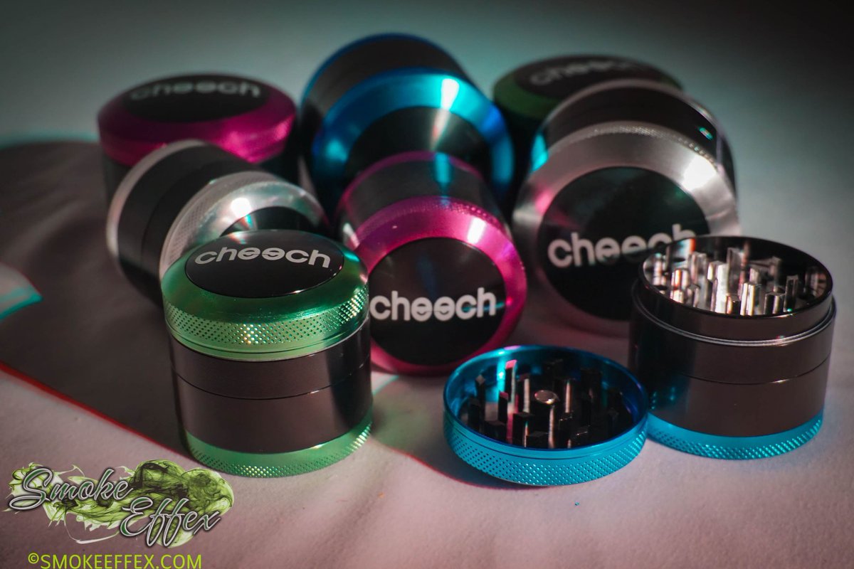 SmokeEffex's tweet photo. Just stocked-up with New Cheech Grinders - Check them out today at Smoke Effex.
#OneStopSmokeShop #Grinders #Cheech #Ottawa https://t.co/g8uODE5x8O