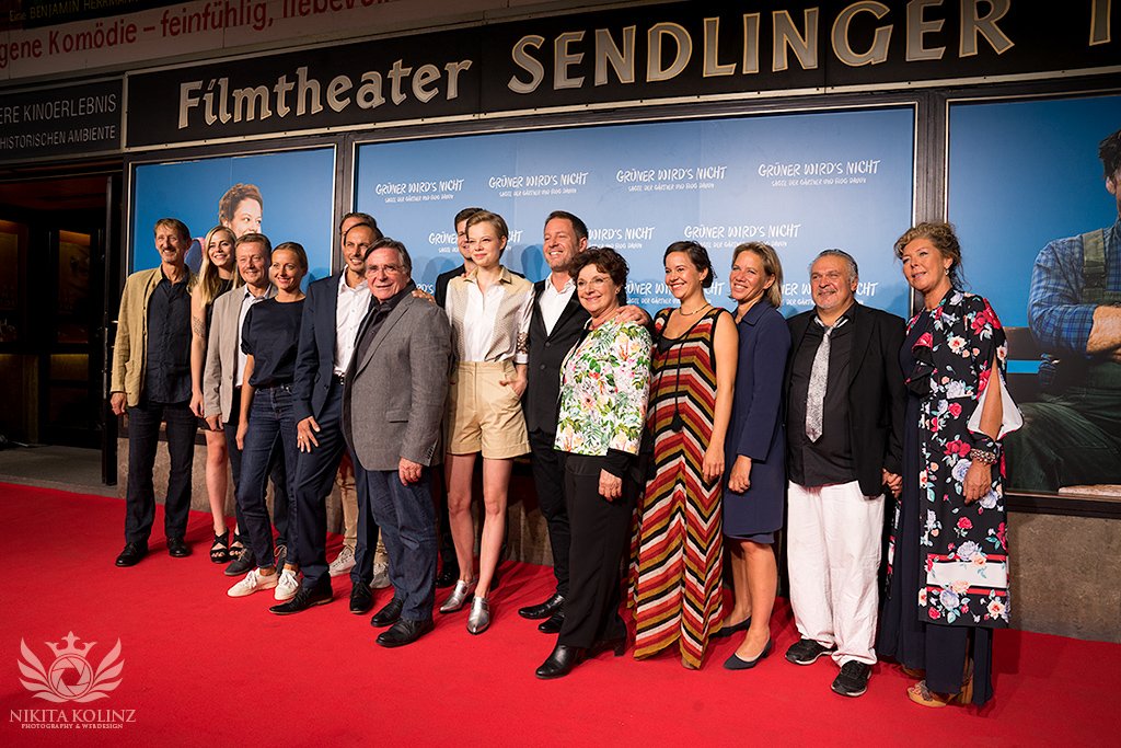 NikitaKolinz's tweet photo. Elmar Wepper, Emma Bading, Monika Baumgartner at the premiere of "Grüner wird's nicht" in Munich #redcarpet #celebrity #celeb #premiere #filmpremiere #roterteppich #stars #pressefoto #pressphotography #event #nikitakolinzphotography #elmarwepper #emmabading https://t.co/OFcUSQzfIV