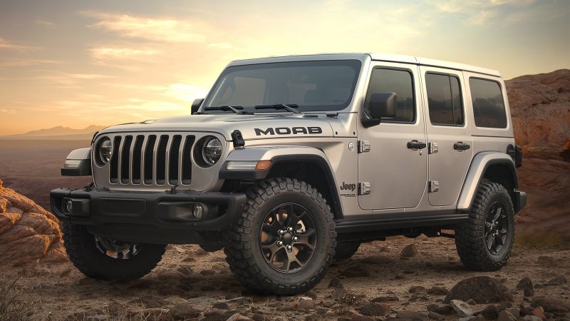 2018 Jeep Wrangler Moab splits the Sahara and Rubicon gap dlvr.it/QhMmR9