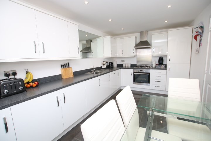 MikeFordLtd's tweet photo. FOR SALE - A beautifully presented four bedroom semi detached property occupying a pleasant cul-de-sac position within this popular residential development on the north side of town. Brockington Road, Melton Mowbray Offers Over £250,000
Call to view on 01664 480422 https://t.co/fdYySOiexT